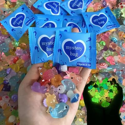 Mini Glow in The Dark Animal Resin Models, Mystery Resin Animals Blind Bag, Mystery Bag Mini Luminous Animals - Individually Wrapped, Random Design (60pcs)