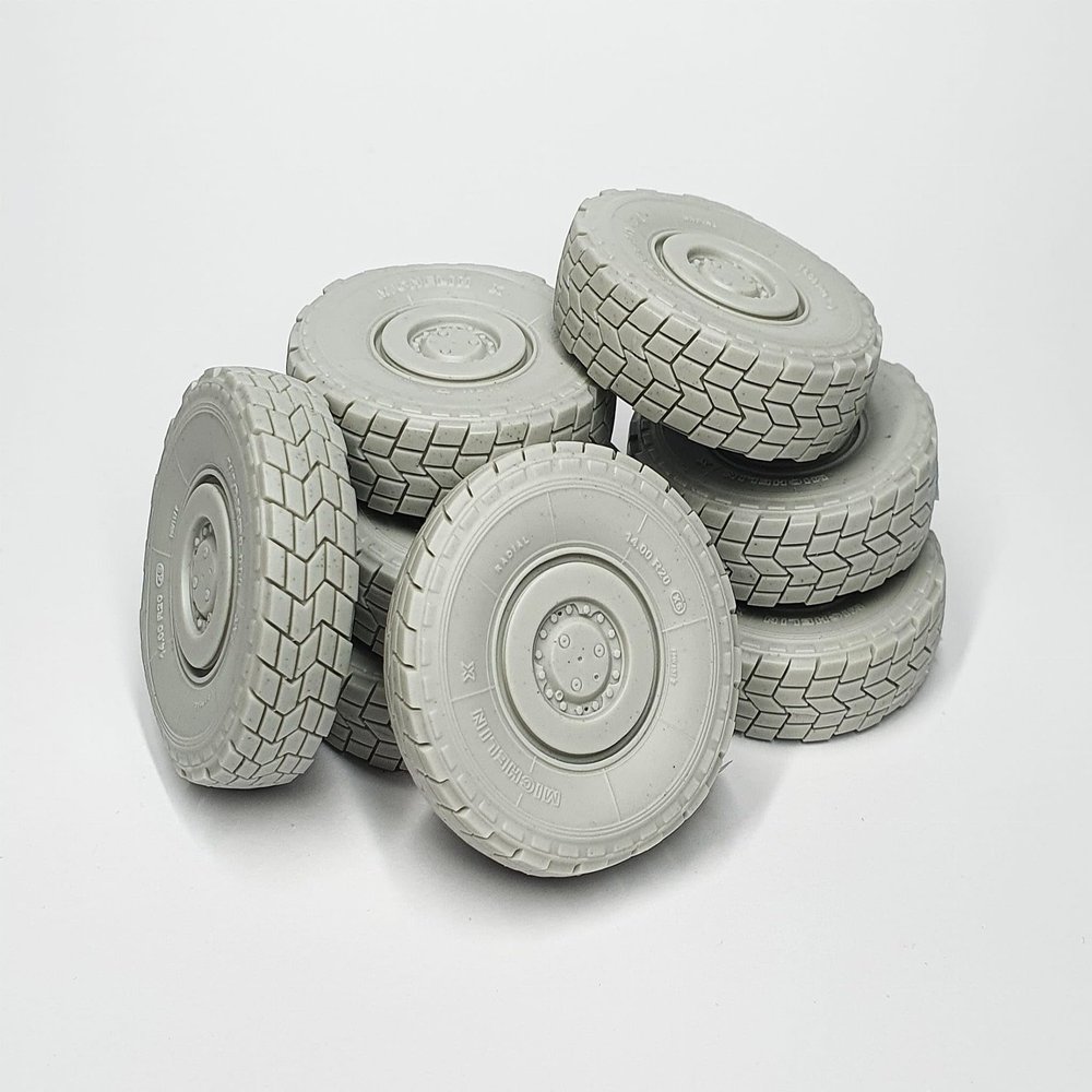 Pimp My Miniatures AFVs35-224 1/35 AFV Centauro B1 Road Wheels for Trumpeter Accessories kit Upgrade Set for Plastic Model kit