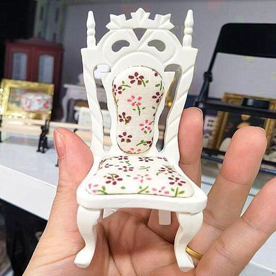 1:12 Dollhouse Miniature Vintage Retro Single Sofa Chair Flora Vintage Chair Wooden Victorian Carved Furniture for Living Room Bed Room Kitchen Designed Dolls House Action Figures Accessory