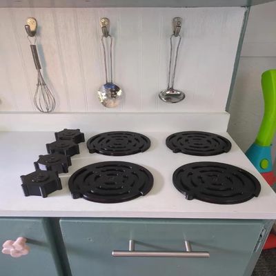 for Mud Kitchen 5" Rotating Burner with Spinning Knob  3D-Printed Pretend Play Stove Top Accessory for Outdoor Kitchen (Black and red, 2 Burners and Knobs)