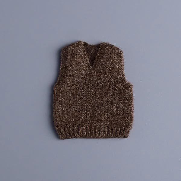 1/12 Scale Male Clothing for 6-inches Action Figure Body, 1/12 Man Action Figure Knit Vest / Sweatshirt Sweater (Coffee, Waistcoat)