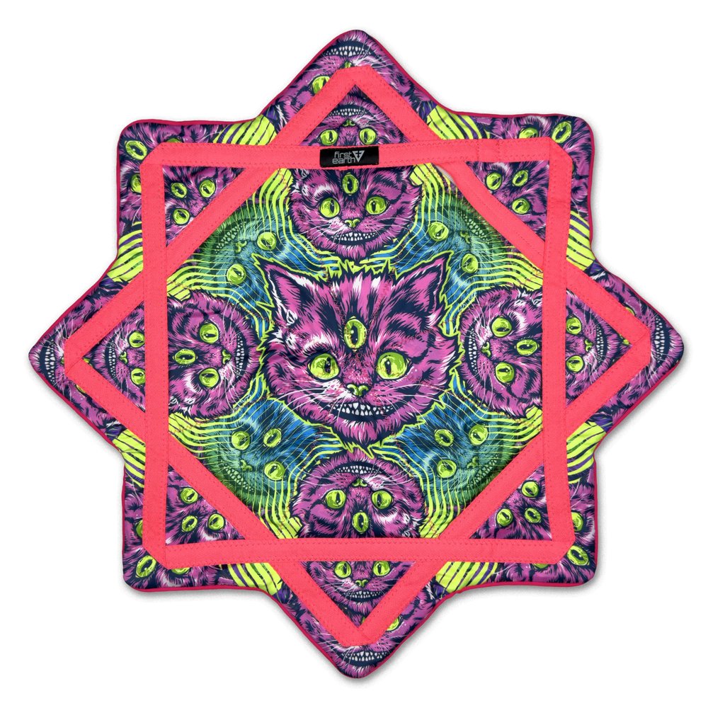 First Earth Flow Star - Dapo Star - UV Reactive - 25" - Beginner to Expert Flow Toy - Spinning Rave Prop (Cheshire Dreams)
