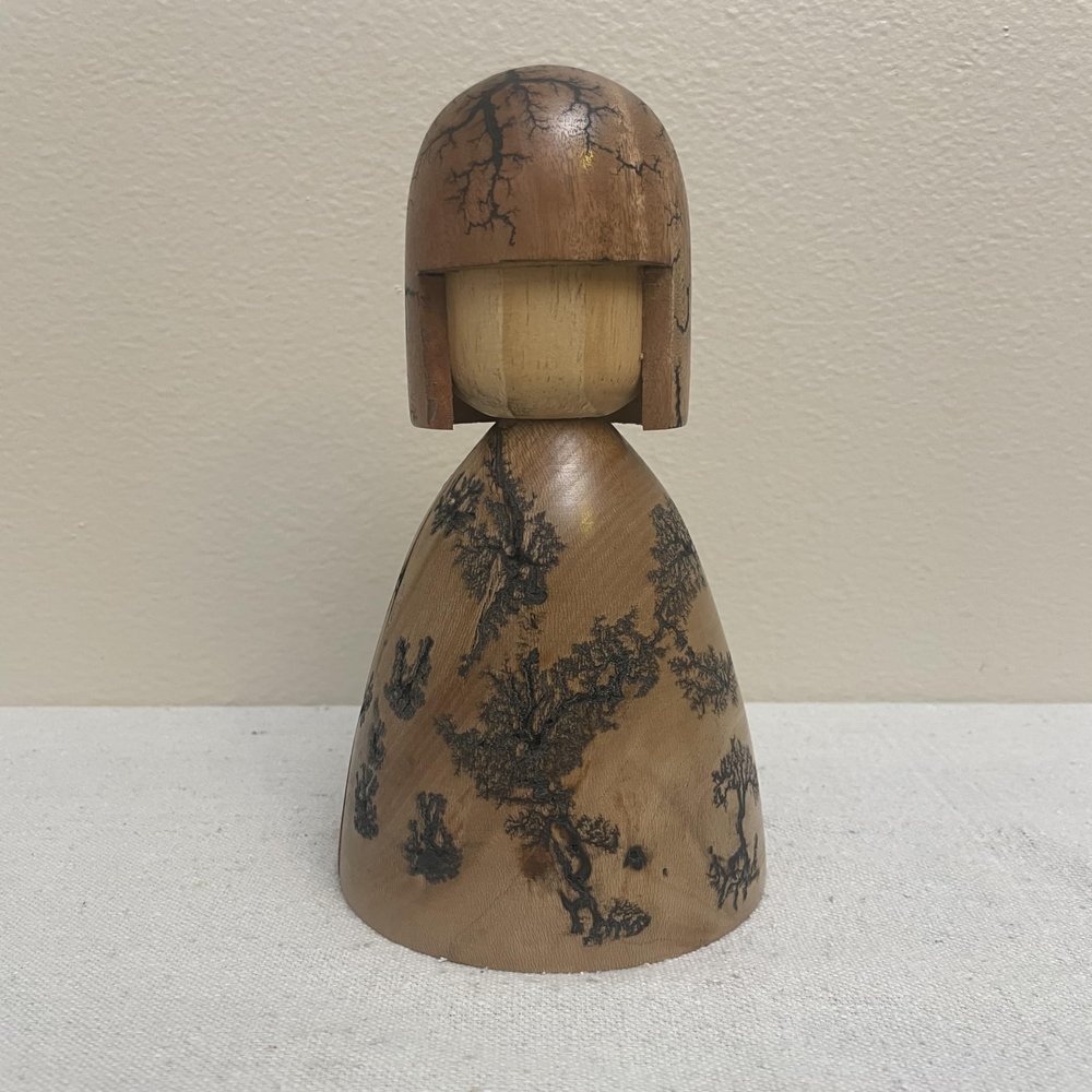 Air-Ads Supplies Handcrafted Wooden Decorative Doll with Fractal Pattern Design, Traditional Japanese Style, 9 Inch Height, Brown Finish, Dollhouse Accessory D96