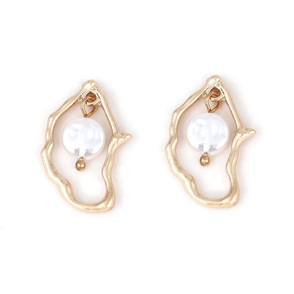 2.5 * 1.6cm Vintage Irregular Pearl Alloy Baroque Earrings,golden,2.5 * 1.6cm