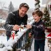 Build A Snow-Man Kit with Clay & cha-rms - 3/6 Pack Putty SLI-me Making Kit with Snow-Man Accessories, Christmas Stocking Fillers, Party Bag Fillers, Crafts for Kids view 2