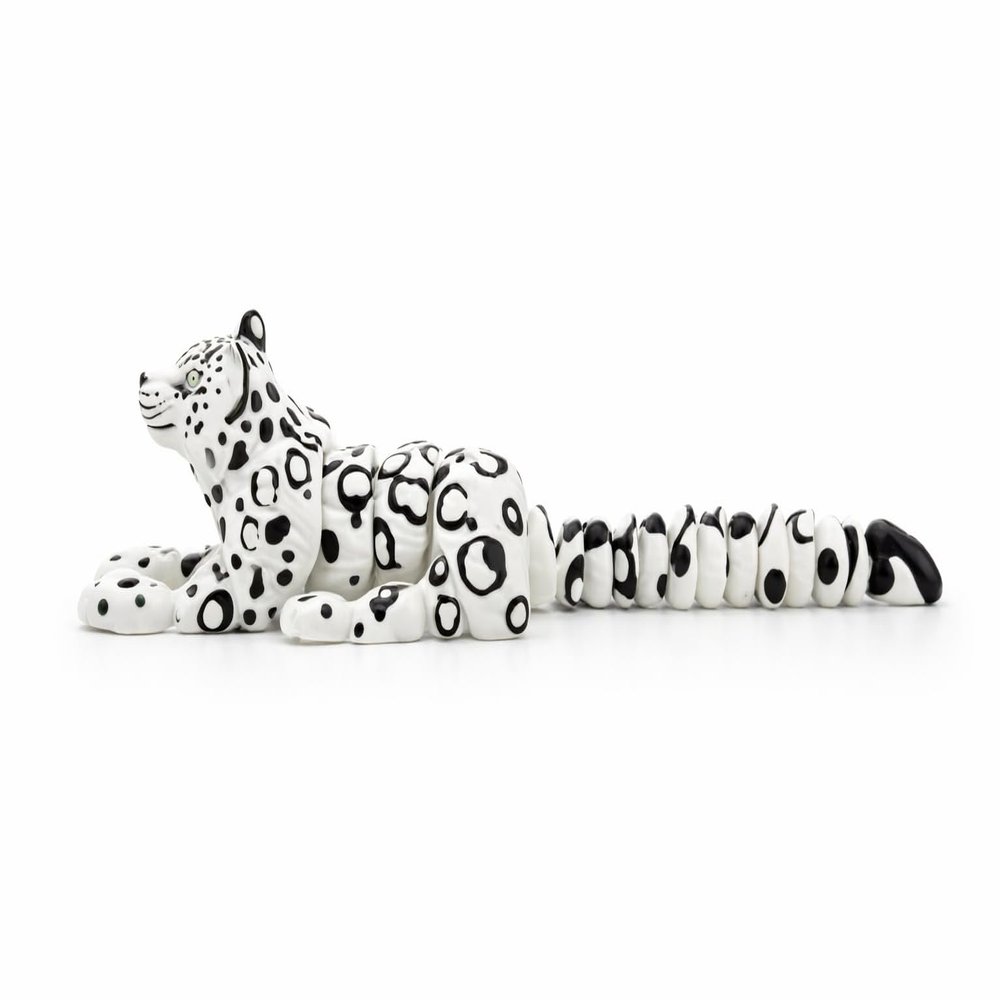 3D Printed Foldable Snow Leopard Figure  Relaxing Desk Toy  Flexible Articulated Model  Office Gift Idea  Black & White Jungle Cat  Cool Animal Decoration 8 INCH