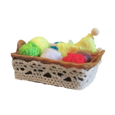 1/12 Dollhouse Woolen Yarn Basket Set with 6 Miniature Yarn Balls, Brown Resin Sewing Scene Model for Desktop Dollhouse Room Box Decor
