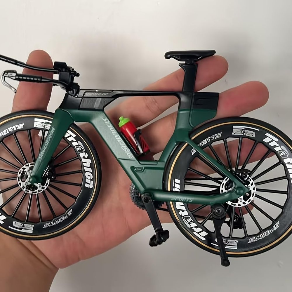 1:8 Scale Mountain Bike Toy DS Die-Cast Mini Finger Bicycle Model Desktop Decoration Scale Men Toy DH Alloy Bike Action Figurine Toy for Cake Topper Crafts (Green)