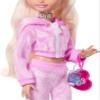 Barbie Dream Besties Weekend Getaway Malibu Doll and Accessories, Fashion Doll with Removable Fashions & 7 Travel Themed Toy Pieces view 3