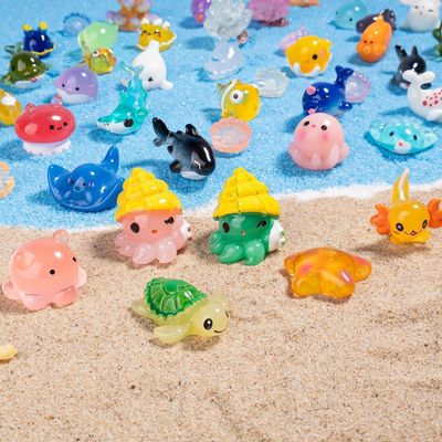 100PCS Mini Ocean Resin Animals Tiny Sea Animals Figurines Marine Miniature Plastic Animals Aquarium Ornaments Decorations for DIY Fish Tank Potted Micro Fairy Garden Dollhouse