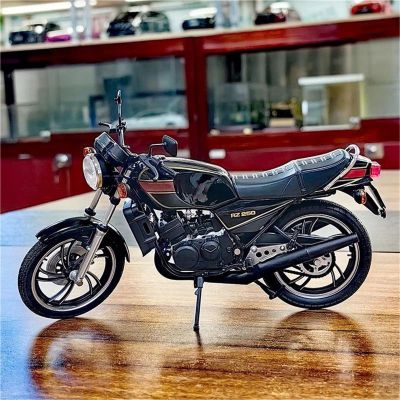 Collection 1:12 Alloy Diecast Motorcycle Model Toys Wheel Steering for Y-AMAHA RZ250 RZ 250(Black)