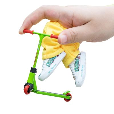 Apujent Metal Alloy Finger Scooter Set with Pants Shoes and Tools, Interactive Detachable Fingers Training Sports, Educational Fingertips Movement Toys Party Favors for Skateboarder, Kids, Adults