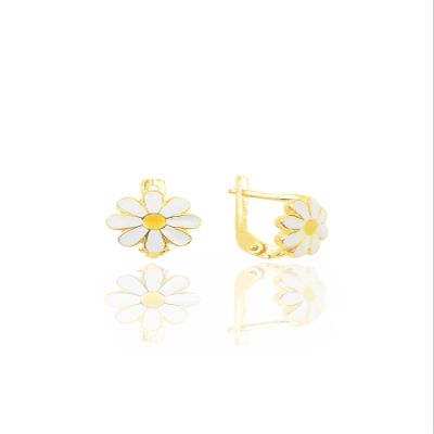 ToysCentral Basics 925 Sterling Silver Gold Plated Enamel Daisy Clip-On Earrings for Children, Silver, Adorable & Refined, Suitable for Kids, Durable & Bright, Magnetic Back Finding