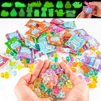 100pcs Mini Glow in The Dark Animal Resin Models Mystery Resin Animals Blind Bag Aquarium Decor Mini Luminous Farm Ocean Figures Animal Miniatures Fairy Garden Micro Landscape Design Random DIY