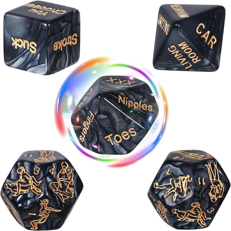 A New and Interesting Guide to Laying Out Multi-Faceted Love, Carving Various Clear and Easy to Learn Actions, 5 Black Multi-Faceted Cube Accessories, and Couple Gifts.