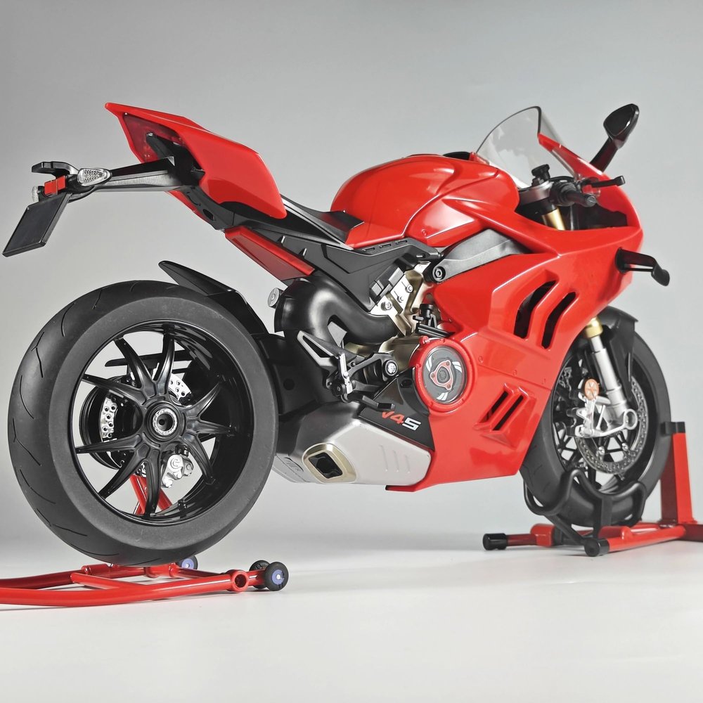 PuLaif Collection Racing Alloy Sound & Light Toys Model 1/6 for Ducati V4SP2 Motorcycle Collection Ornaments Gifts(Red)
