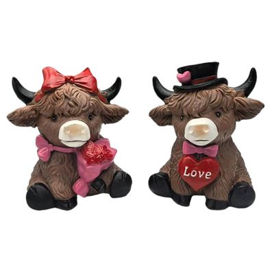 2 Pcs Valentine's Day Highland Cow Figurines Love Heart Rose Highland Cow Gnomes Scottish Resin Statue Calf Lovers Romantic Gifts for Home Kitchen Office Tiered Tray Table Decor (A Valentines)