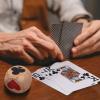 Aqfds 2Pcs Double Trumps Marker Dices Euchre Indicators Wooden Cubes Dices Tool Great for Bridge Card Comfortable Grip view 3