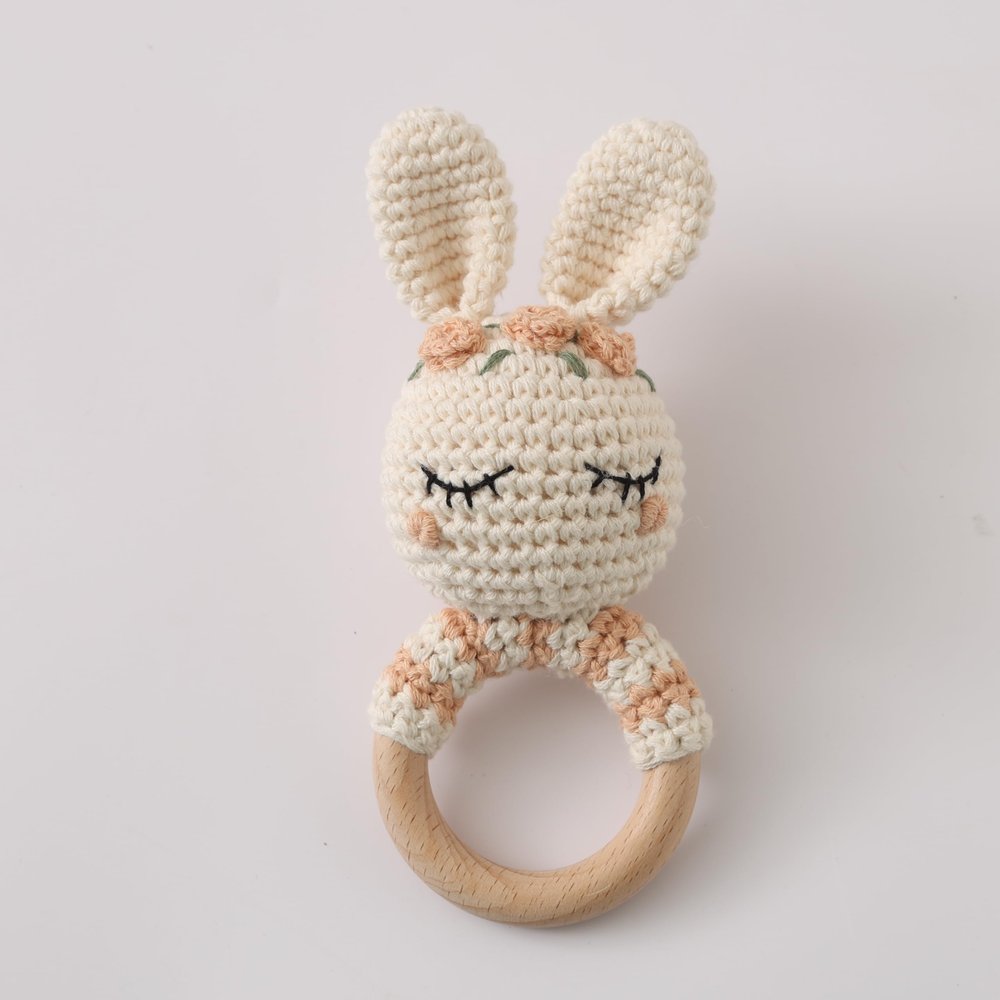 Natural Hand-Knit Wooden Baby Rattle - Soft Animal Shaped Sensory Toy for Newborns, Infants | Safe Beechwood & Crochet Texture | Perfect Baby Shower Gift