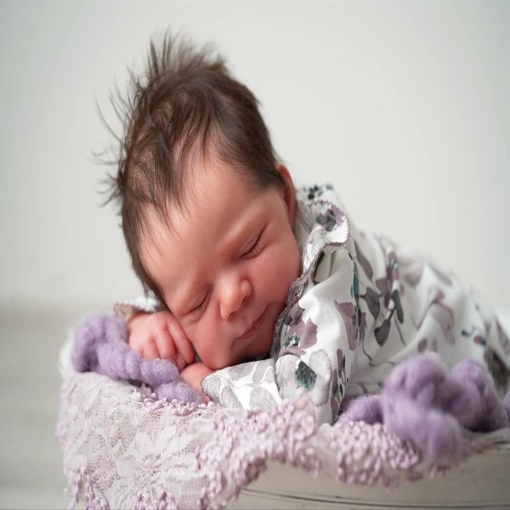 Anano 48 cm Silicone Reborn Baby Doll,Realistic Reborn Doll Life Like Babies Dolls That Look Real,Full Silicone Vinyl Baby Girl Poseable Sleeping Real Life Newborn