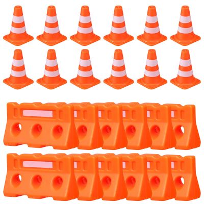 Alasum Traffic Roadblock Toy, 24pcs Mini Plastic Traffic Cones & Signs Set Roadblock Sign Toy Small Construction Cones Children Educational Plaything for Learning & Fun