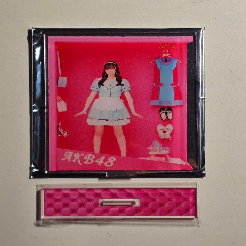 AKB48 Hatakeyama Costume Exhibition Doll Box Random Acrylic Stand