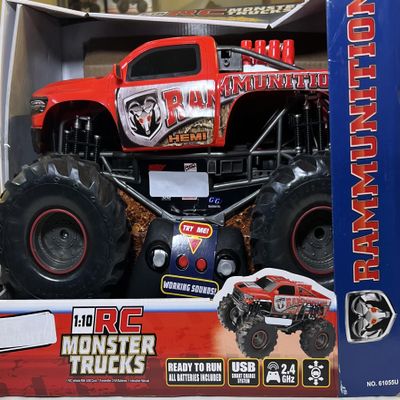 1:10 RC Monster Truck, Rammunition HEMI, Full Function Radio Control, 2.4 GHz, USB Smart Charge, Working Sounds, Red