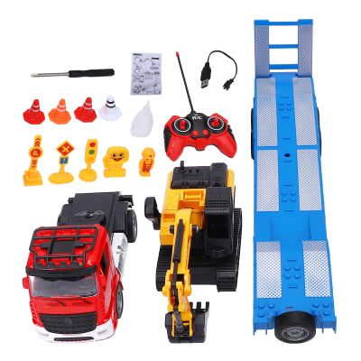 Drfeify RC Construction Truck and Excavator Set, Detachable Excavator with Mist Spray and LED Lights, 12-15m Remote Control Range, with Traffic Cones and Road Signs (Red)