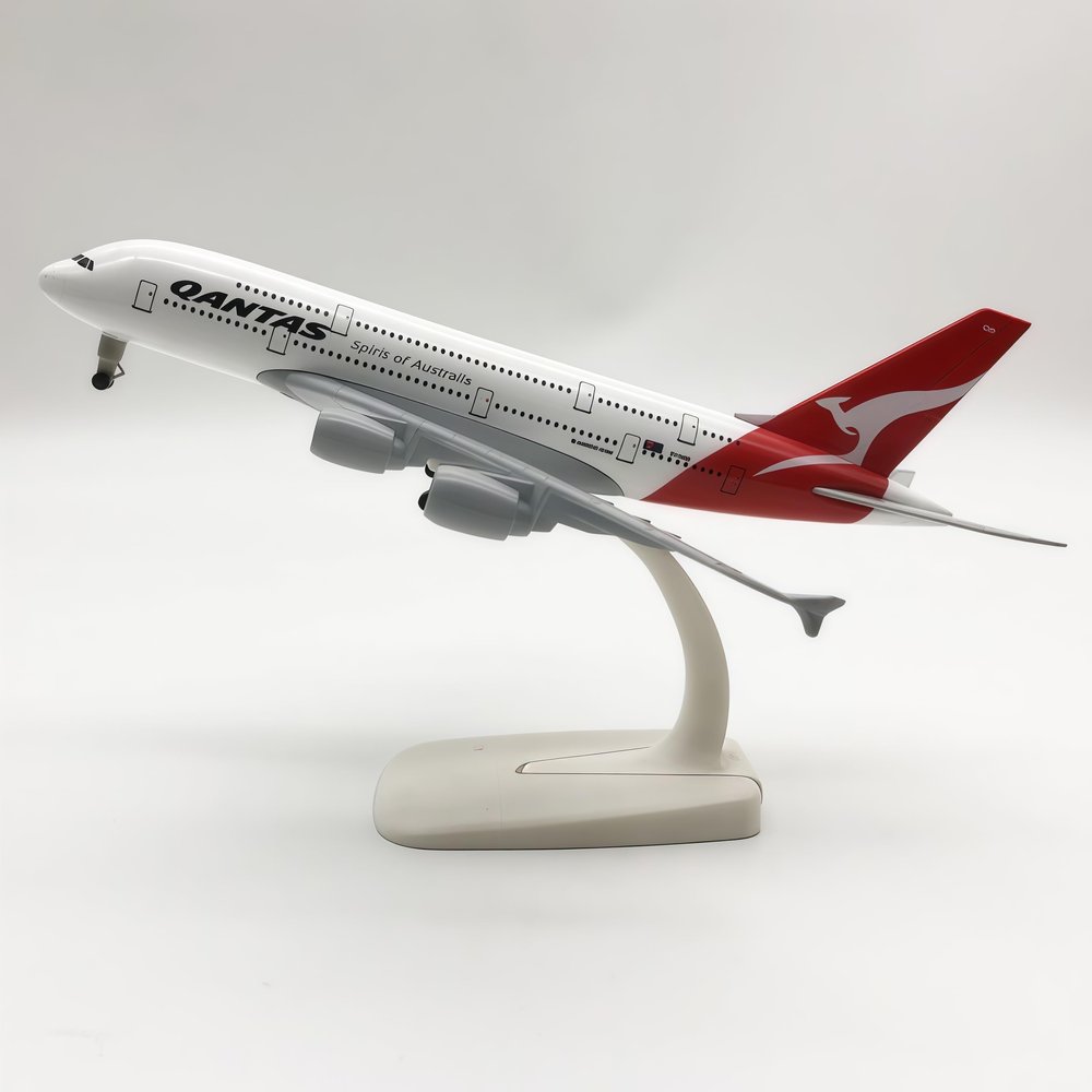 A380 1:300 Scale Diecast Alloy Aircraft Model for Desktop Display Collectible Australian Airline Gift
