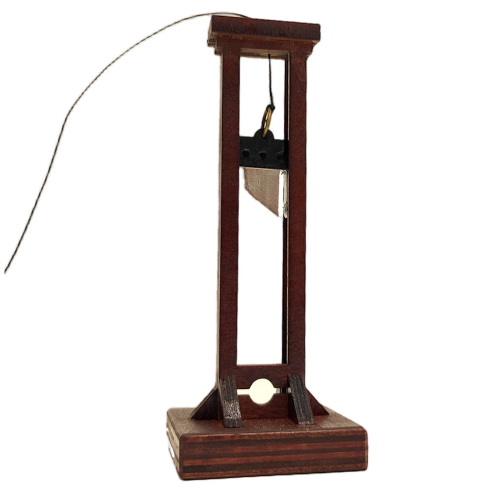 Nuiorfty Mini Guillotine, Wooden Guillotine Gallows Prison Cage Model Miniature Toy Soldiers Action Figures Accessories