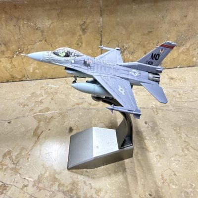 F-16 Fighting Falcon Fighter Jet Model Military Aircraft Decorative Model on Stand Aviation Desk Decor 5.5 Inches