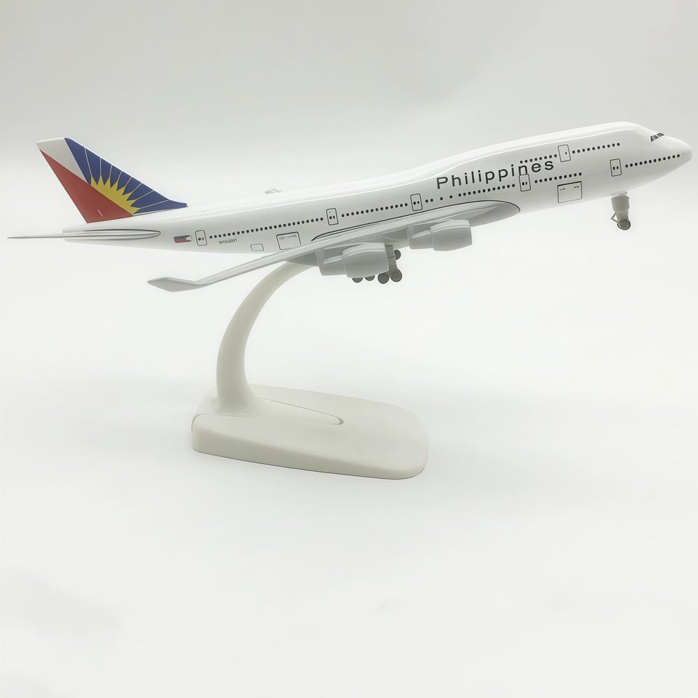 Philippine Airlines 747 Diecast Model 1:300 Scale 20cm Alloy Aircraft for Collection Display Shelf Desk Decor Home Office