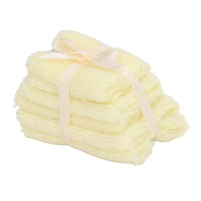 DAN&DRE Miniature Bath Towels, Dollhouse Towel Stack, Small Fabric Accessories for Dollhouse Bathroom 1:12 Scale, Texture, Ideal for Home Decor Items (Yellow)