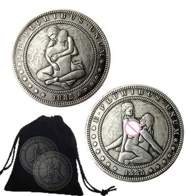 2Pcs Husband Kiss Girl Nightclub Game Challenge Coins Role Playing Props Hobo Nickel Decision Coin Prayer Token Gifts for Couple, Husband and Wife, Collectors, and Enthusiasts