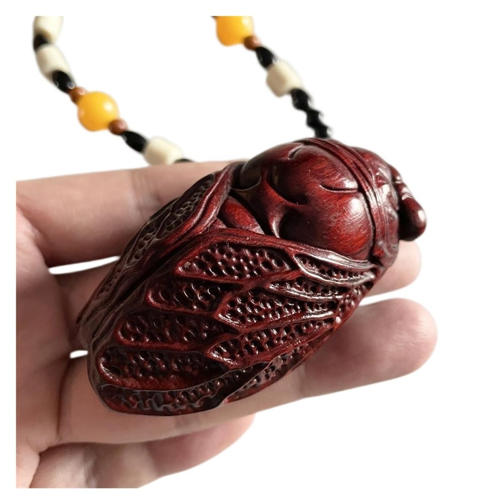 LMCABCDE The piece of golden Cicada Handle Carved in Rosewood is a great success toy car pendant 7.5 x 4 x 3 cm