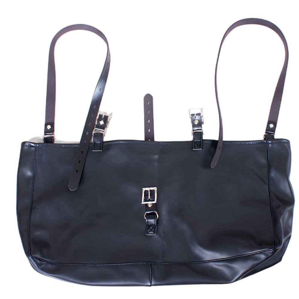 Chewtoyo Hand-Carry Leather Handbag With Adjustable Back Straps, 11 X 6.3 X 1.6 In, Leather For Role Play, Stylish Design