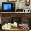 1:12 Scale USB Rechargeable Vintage Mini TV Toy with LCD Screen & 180 Rotatable Antenna for Dollhouse DIY Setting view 4