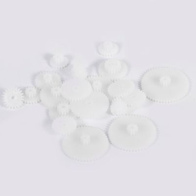 Adfaga 19Pcs Plastic Gears Kit Durable Motor Gear Set with Multiple Tooth Configurations for DIY Robot Car Model Building and Science Projects White