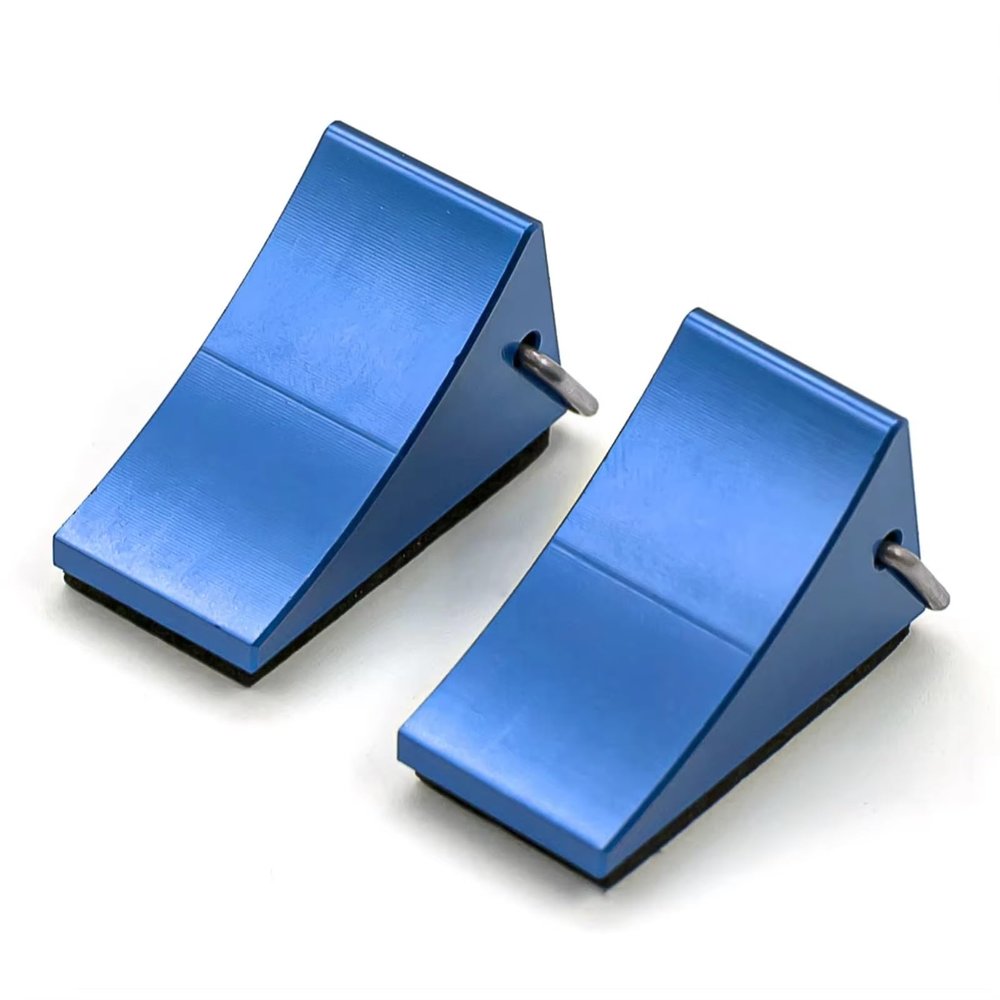 RC Models Components for Axial for Scx10 for Traxxas for TRX-4 D90 1/10 2pcs Metal Wheel Chocks Blocks Tyre Slip Stopper Non Slip RC Crawler Car(Blue)