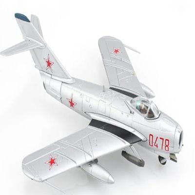 HobbyMaster MIG-17 HA5915 Fighter 1/72 Diecast Model New in Stock