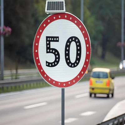 24" LED Flashing Solar Powered Speed Limit 20/30/40/50/60/80 Sign Sign in Traffic Road Highway (50)