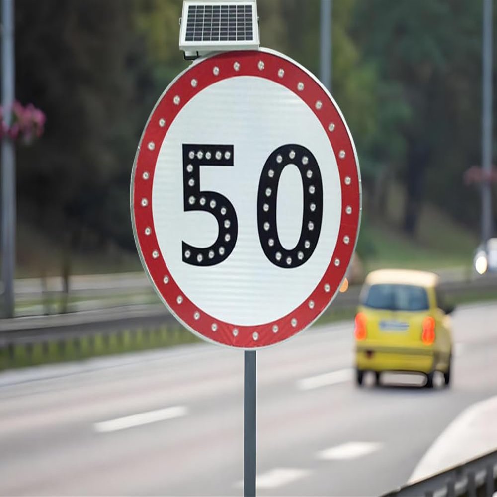 24" LED Flashing Solar Powered Speed Limit 20/30/40/50/60/80 Sign Sign in Traffic Road Highway (50)