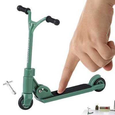 Finger Scooter | Professional Y Head Finger Scooter | Miniature Skateboards Sliding Fidget Toys | Foldable Desktop Fingertip Exercise Toy for Kids Adults Birthday Holiday Presents (Green)
