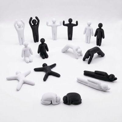 Meccha Chameleon16-Figure Character Set, Black & White
