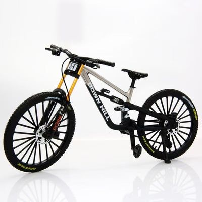 Generisch 1:8 Alloy Downhill Bike Model with Double Suspension, Mini Bicycle Decoration Gift, 3 Colours (Silver)