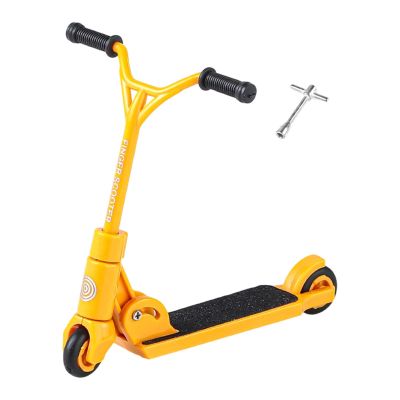 Finger Scooter Y Head, Foldable Miniature Skateboard Sliding Fidget Toy, 2-Wheeled Desktop Fingertip Exercise for Kids Adults, Birthday, Party Favor (Yellow)