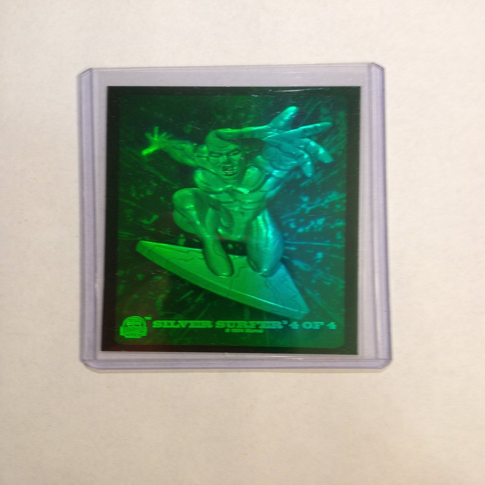 1994 Fleer Marvel Universe 3D Hologram #4 of 4 - Silver Surfer shipped in a screwdown holder