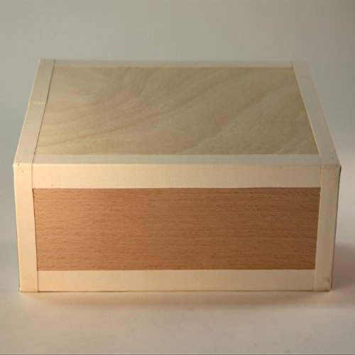 Birsppy Henrys Juggling Cigar Box - Natural with White Tape