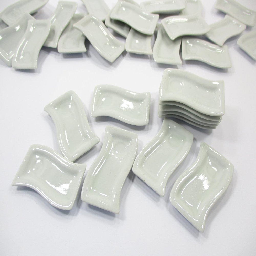 10 White Ceramic Breakfast Serving Tray Plate Dollhouse Miniatures Supply 13401