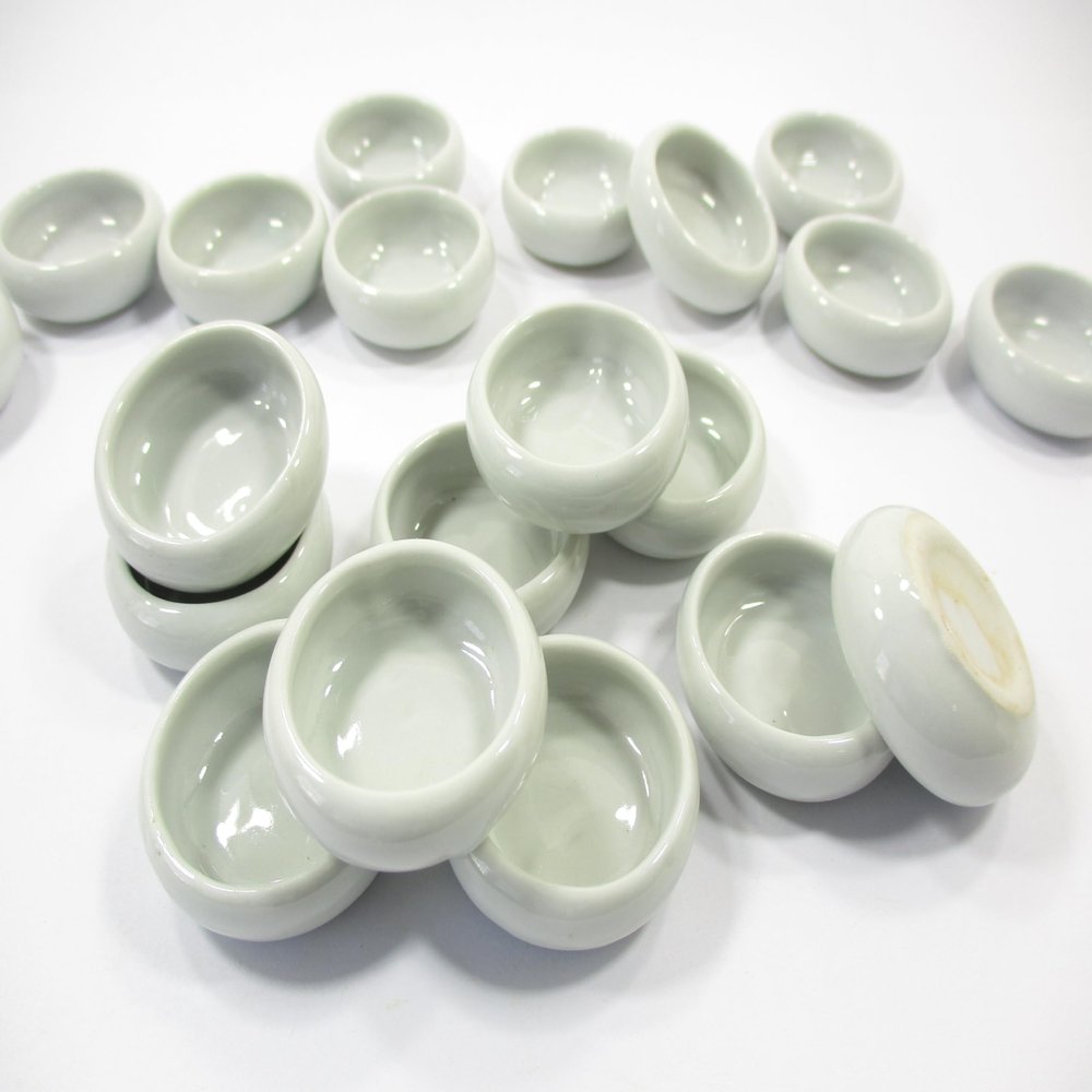 10 White Round Bowl Dollhouse Miniatures Ceramic Supply Kitchenware 13400